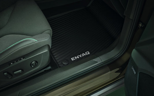 أرضيات الجلد الأصلية لجميع الفصول - إنياك